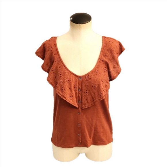 American Eagle Outfitters Tops - Womens American Eagle Rust ruffle eyelet button down top size L.